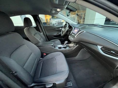 Used 2022 Chevrolet Malibu LT image 15