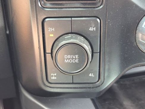 Used 2023 Ford F250 Lariat w/ Black Appearance Package AWD/4WD image 21