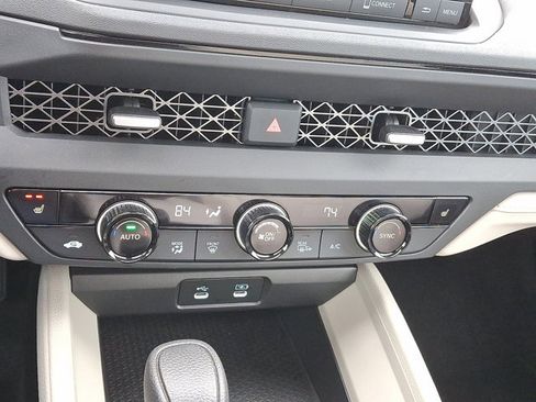 Certified 2025 Honda Accord SE image 16