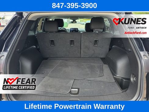 Used 2025 Chevrolet Blazer LT FWD image 25
