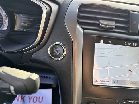 Used 2019 Ford Fusion SE image 25