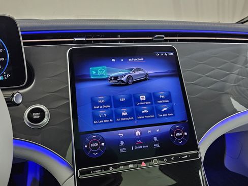 Used 2023 Mercedes-Benz EQE 350+ 4MATIC Sedan image 37