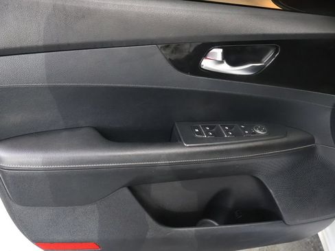 Used 2019 Kia Forte S FWD image 15