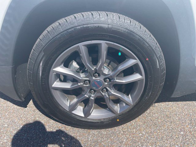 Used 2022 GMC Terrain SLT w/ LPO, Floor Liner Package AWD/4WD image 11