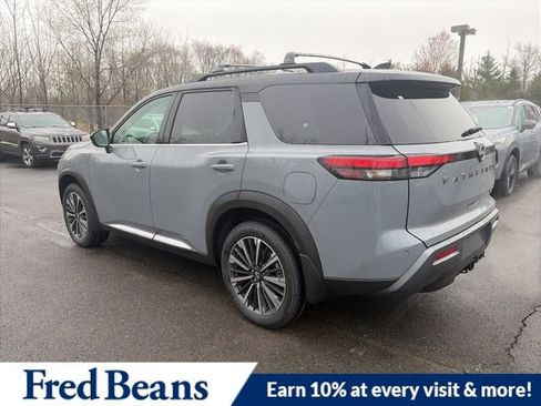 New 2026 Nissan Pathfinder Platinum image 5