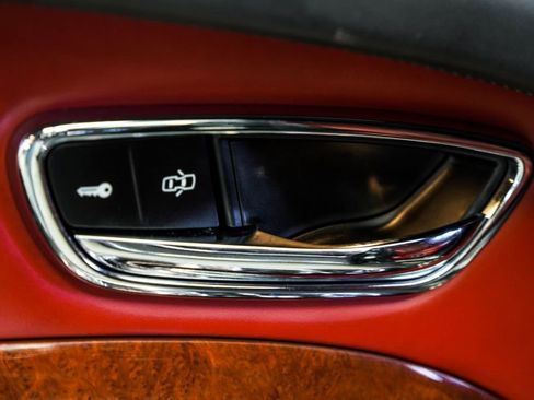 Used 2018 Bentley Mulsanne RWD image 47