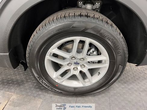 New 2026 Ford Explorer Active AWD/4WD image 18