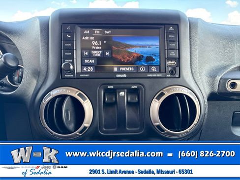 Certified 2016 Jeep Wrangler Sahara AWD/4WD image 28