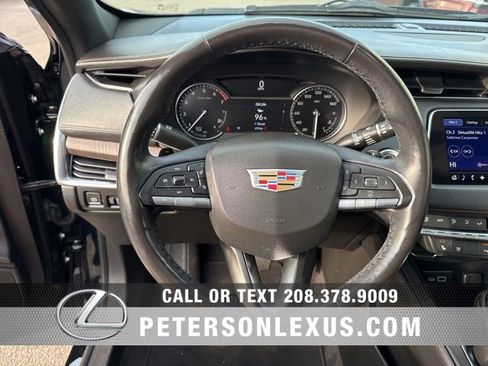 Used 2020 Cadillac XT4 Premium Luxury image 25
