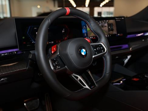 Used 2026 BMW M5 Touring image 22