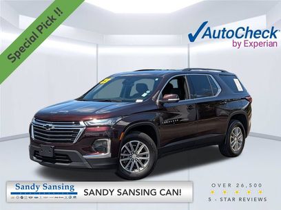 Used 2023 Chevrolet Traverse LT w/ Rear Camera Mirror Package
