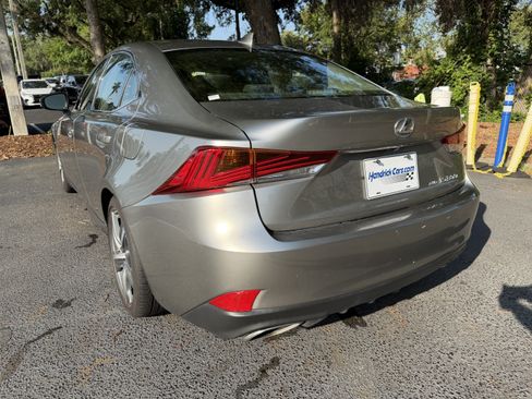 Used 2018 Lexus IS 300 AWD w/ Comfort Package image 7