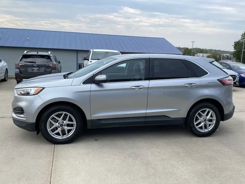 Used 2022 Ford Edge SEL image 3