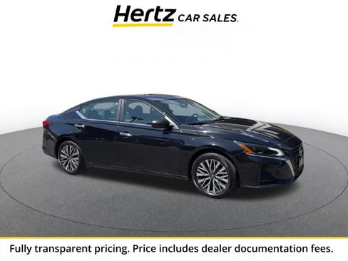 Used 2025 Nissan Altima 2.5 SV FWD image 1