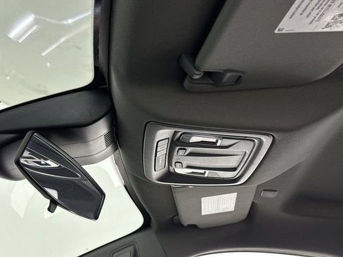 Used 2023 Chevrolet Silverado 1500 LT AWD/4WD image 19