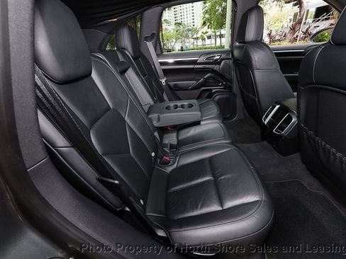 Used 2014 Porsche Cayenne Diesel image 30