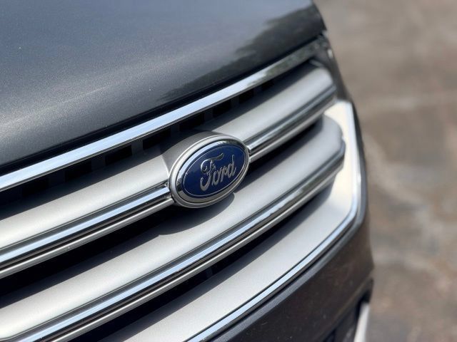 Used 2017 Ford Escape SE FWD image 28