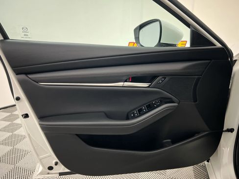 Certified 2022 MAZDA MAZDA3 s image 18