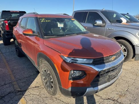 Certified 2022 Chevrolet TrailBlazer LT w/ Driver Confidence Package image 1
