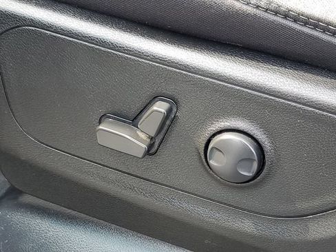 Used 2022 RAM 1500 Big Horn AWD/4WD image 12
