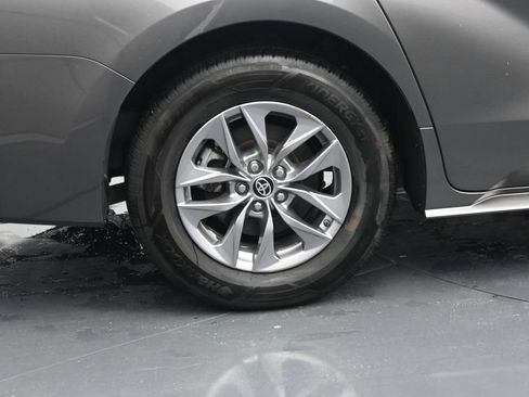 Used 2022 Toyota Sienna LE w/ LE Plus Package FWD image 10