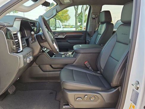New 2026 GMC Sierra 2500 Denali w/ Denali Reserve Package AWD/4WD image 25