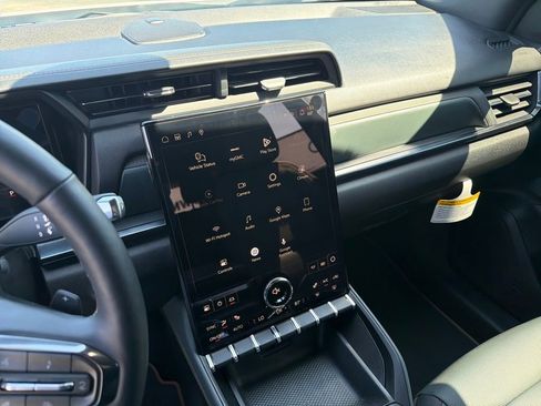 New 2026 GMC Terrain AT4 AWD/4WD image 17
