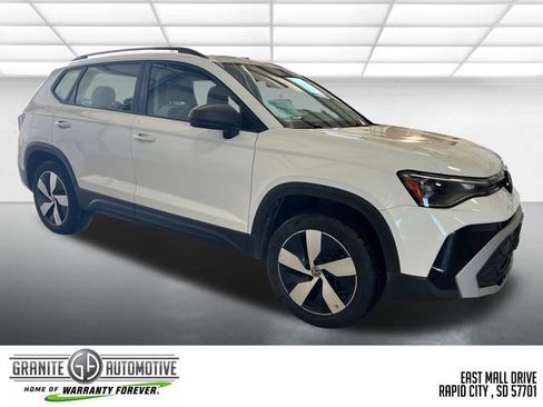 Used 2025 Volkswagen Taos S AWD/4WD image 8