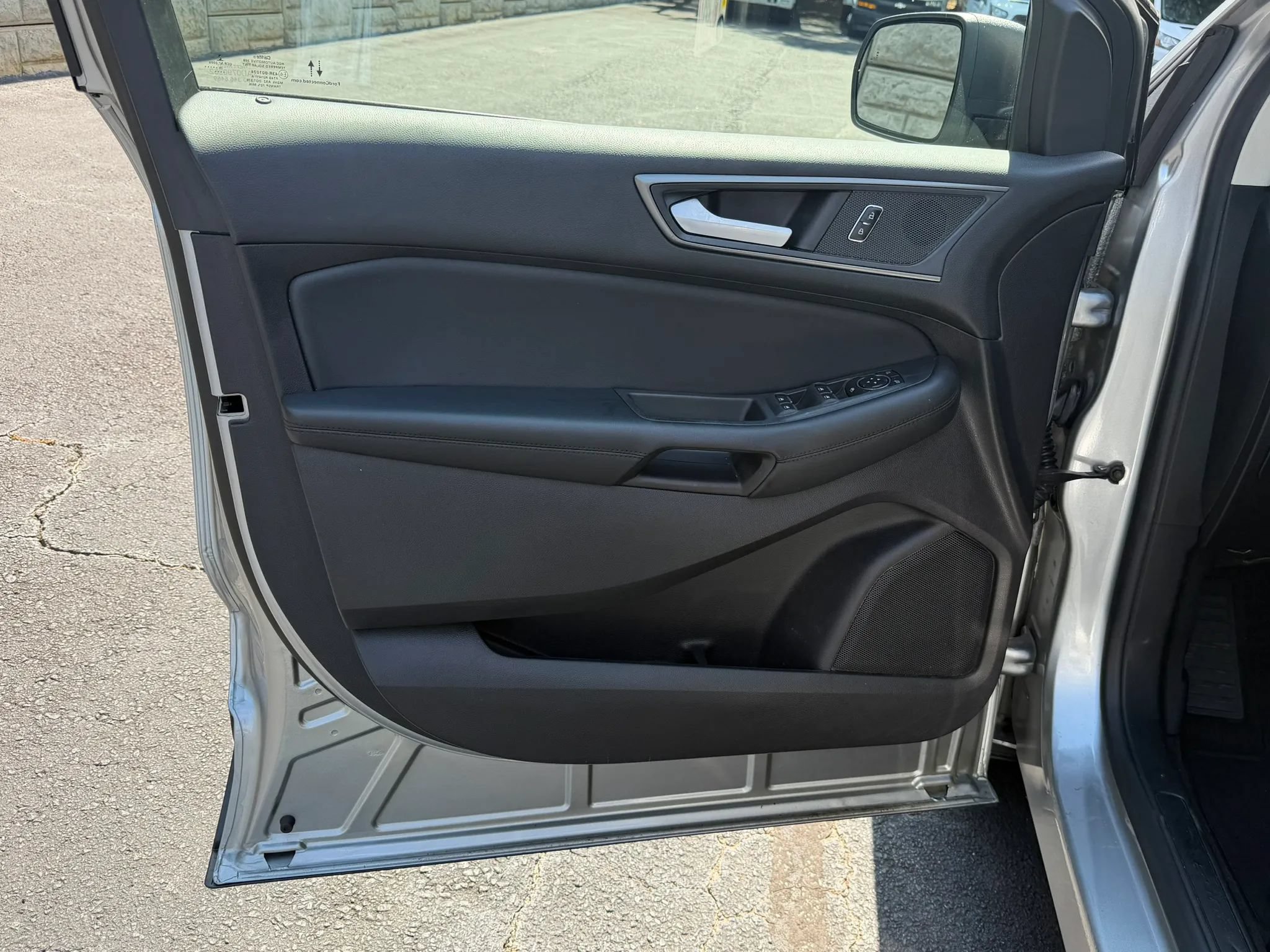 Used 2020 Ford Edge SE AWD/4WD image 27