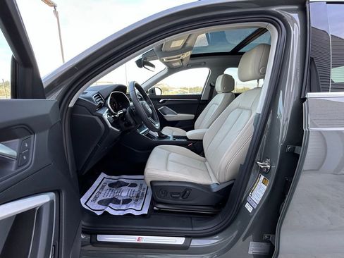 Used 2024 Audi Q3 2.0T Premium Plus w/ Premium Plus Package image 16