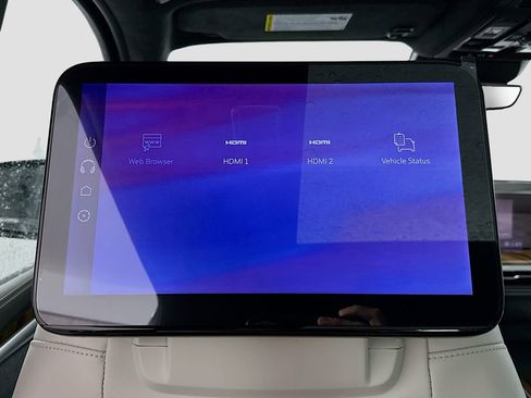 New 2026 Cadillac Escalade Platinum Luxury w/ LPO, Floor Liner Package AWD/4WD image 27