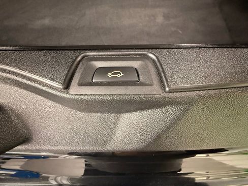 Used 2022 BMW X5 xDrive40i w/ Climate Comfort Package image 21