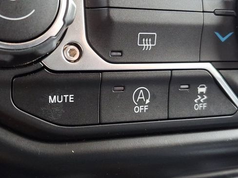 Used 2021 Jeep Wrangler Unlimited Sahara AWD/4WD image 26