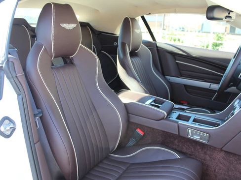 Used 2016 Aston Martin DB9 GT RWD image 3