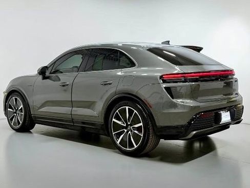 Used 2025 Porsche Macan Turbo Electric image 19