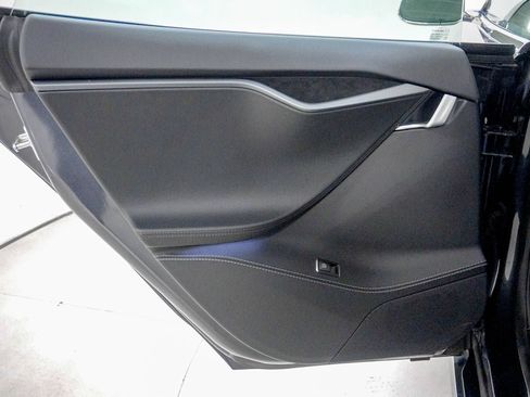 Used 2021 Tesla Model S Long Range Plus AWD/4WD image 35