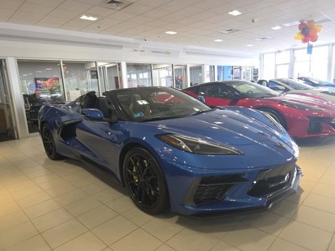 Used 2023 Chevrolet Corvette Stingray w/ Z51 Performance Package image 5