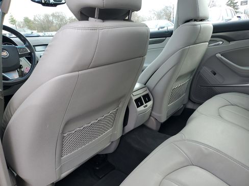 Used 2011 Cadillac CTS Wagon image 10