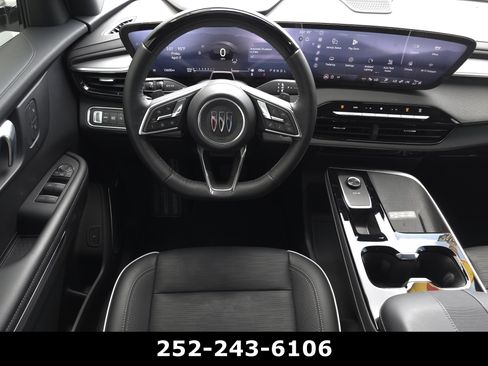 Used 2025 Buick Enclave Sport Touring w/ Super Cruise Package FWD image 12