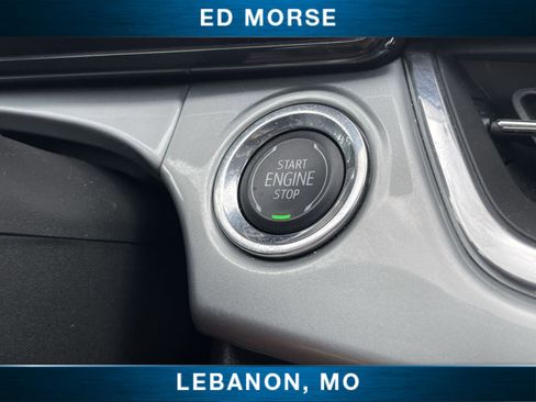 Certified 2025 Chevrolet Trax LT w/ LT Convenience Package FWD image 16