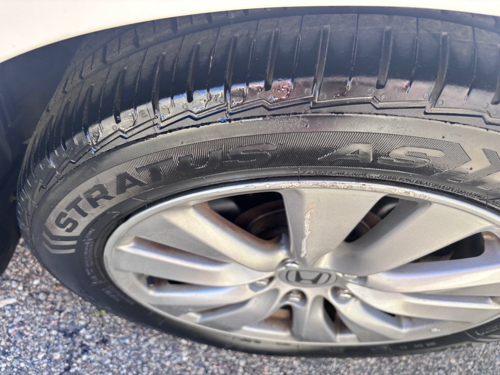 Used 2011 Honda Accord EX-L image 14