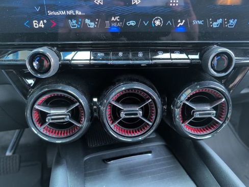 Used 2025 Chevrolet Blazer EV RS AWD/4WD image 18