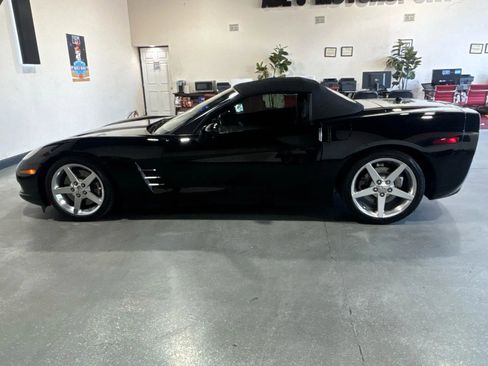 Used 2005 Chevrolet Corvette Convertible w/ Preferred Equipment Group image 14