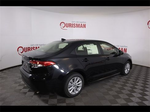 Used 2026 Toyota Corolla LE w/ LE Premium Package image 12