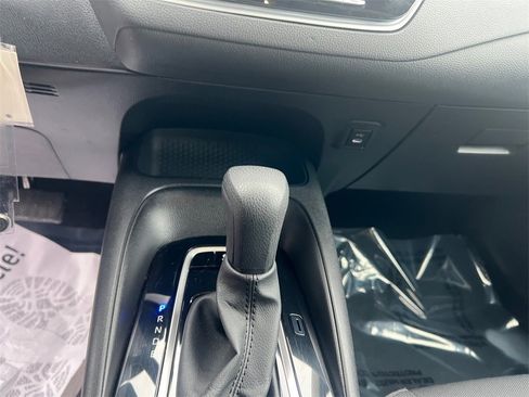 Used 2024 Toyota Corolla LE image 11