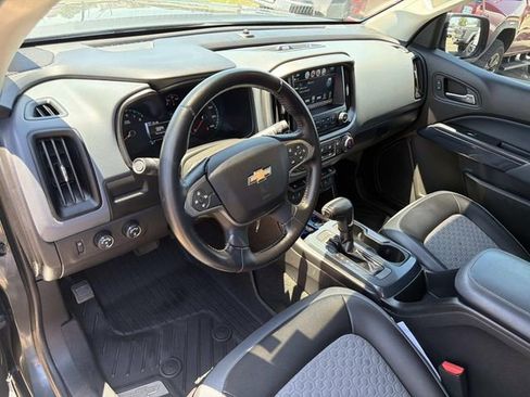 Used 2017 Chevrolet Colorado Z71 AWD/4WD image 22