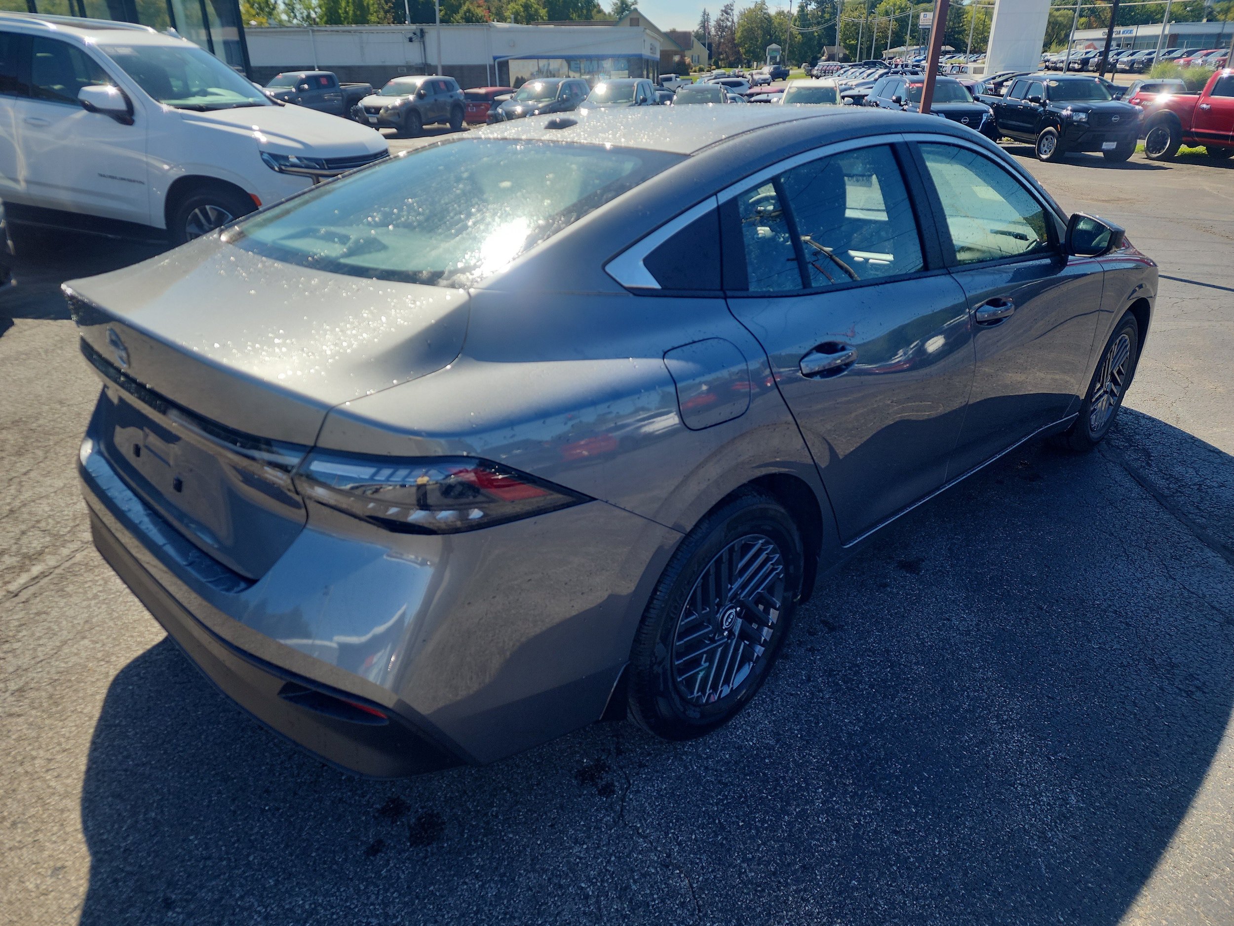 New 2027 Nissan Sentra SV FWD image 8