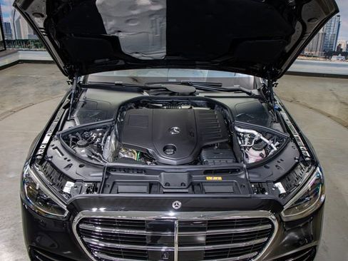 New 2026 Mercedes-Benz S 500 4MATIC image 5