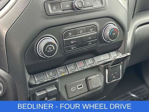 Used 2025 Chevrolet Silverado 2500 Custom w/ Custom Value Package image 7