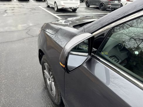 Used 2017 Acura MDX SH-AWD image 6